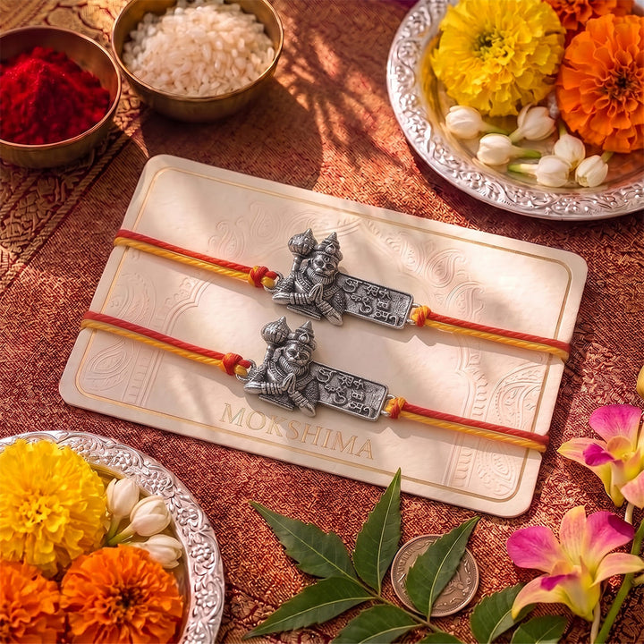 Tu Rakshak Kahu Ko Darna Rakhi