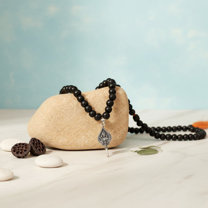 Lord Murugan Shastra Pendant with Original Karungali Jaap Malai