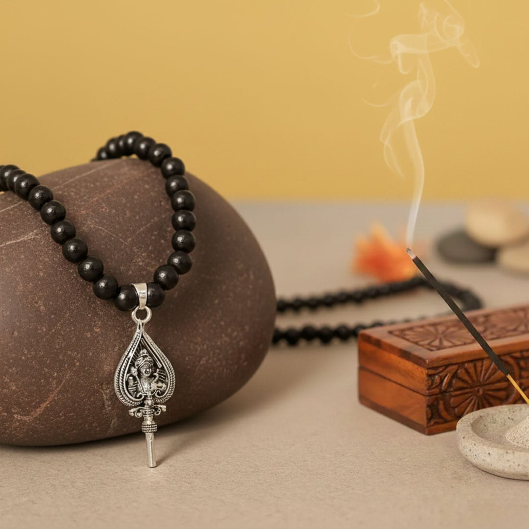 Lord Murugan Shastra Pendant with Original Karungali Jaap Malai