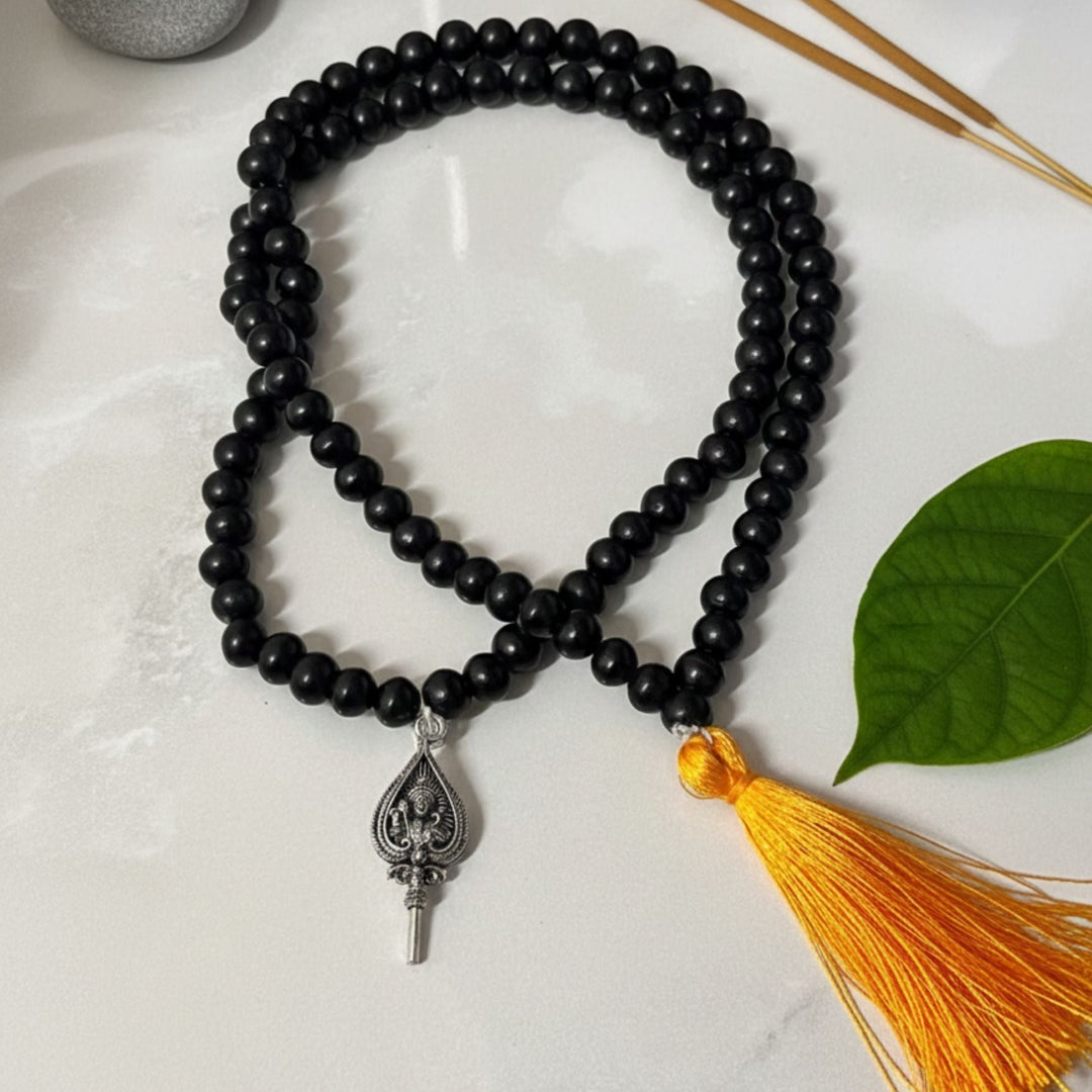 Lord Murugan Shastra Pendant with Original Karungali Jaap Malai